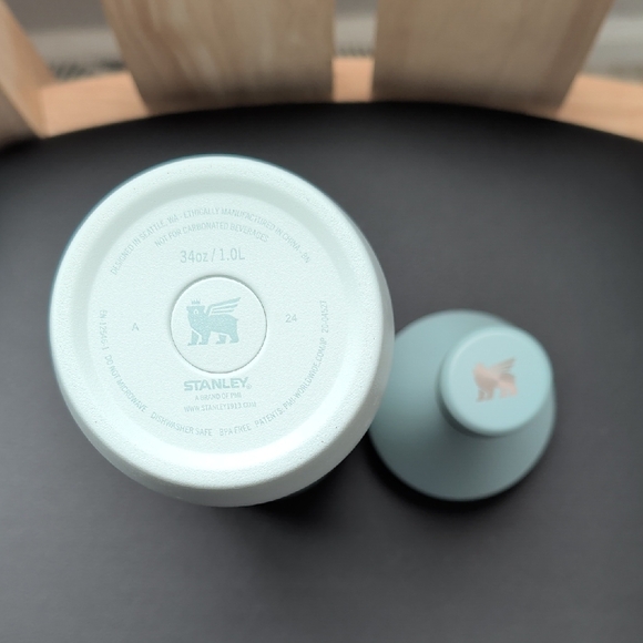 Stanley 34 oz. "All Day Slim" Thermos Bottle In "Mist" - Picture 4 of 6